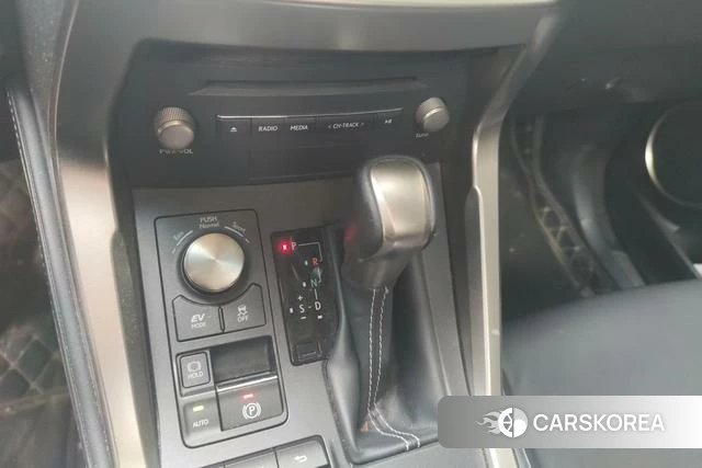 Lexus NX id 4240944 из Китая 11