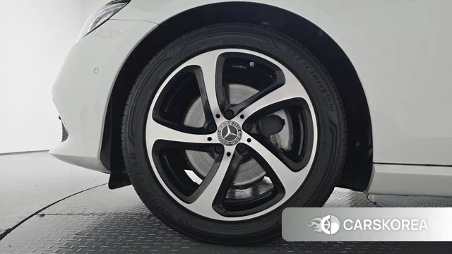 Mercedes-Benz E-Class W213 id 4906913 из Кореи 30