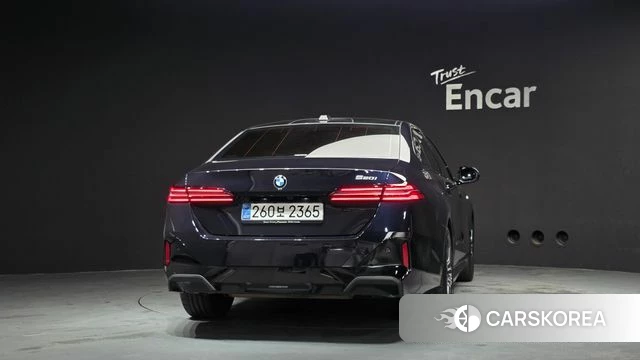 BMW 5 Series (G60) id 4634982 из Кореи 14