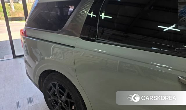 Kia The New Carnival 4th Generation 2024 Серебристо-серый из Кореи, фото 5