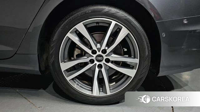 Audi A6 (C8) id 3878155 из Кореи 14