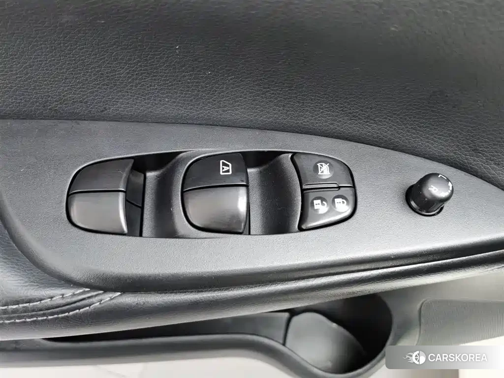Nissan Tiida id 4559735 из Китая 18