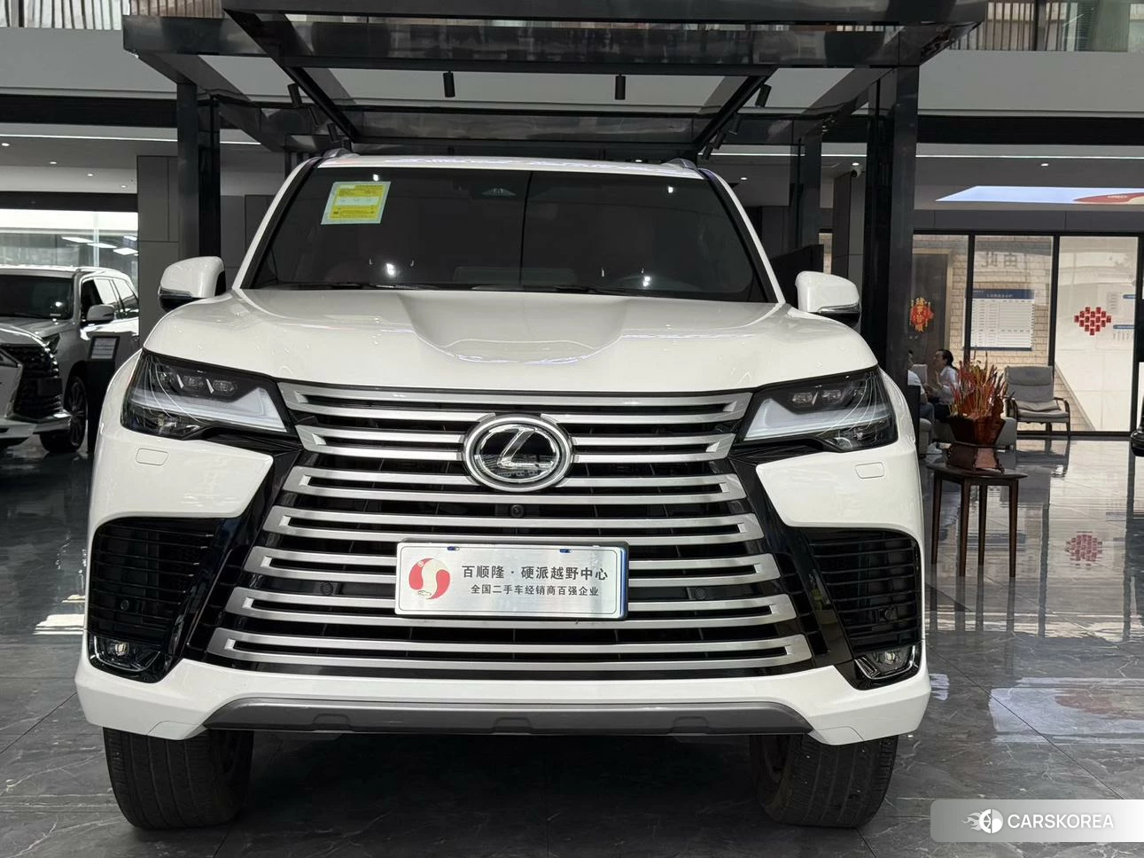 Lexus LX id 4440963 из Китая 8