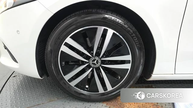 Mercedes-Benz A-Class W177 id 4433531 из Кореи 24