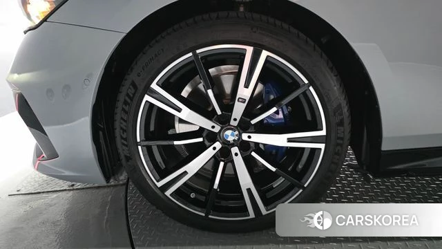 BMW 5 Series (G60) id 4916175 из Кореи 34