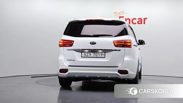 Kia The New Carnival id 4568344 из Кореи 25