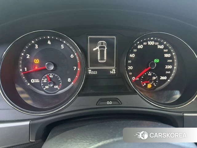 Volkswagen Tourang id 3857978 из Китая 7