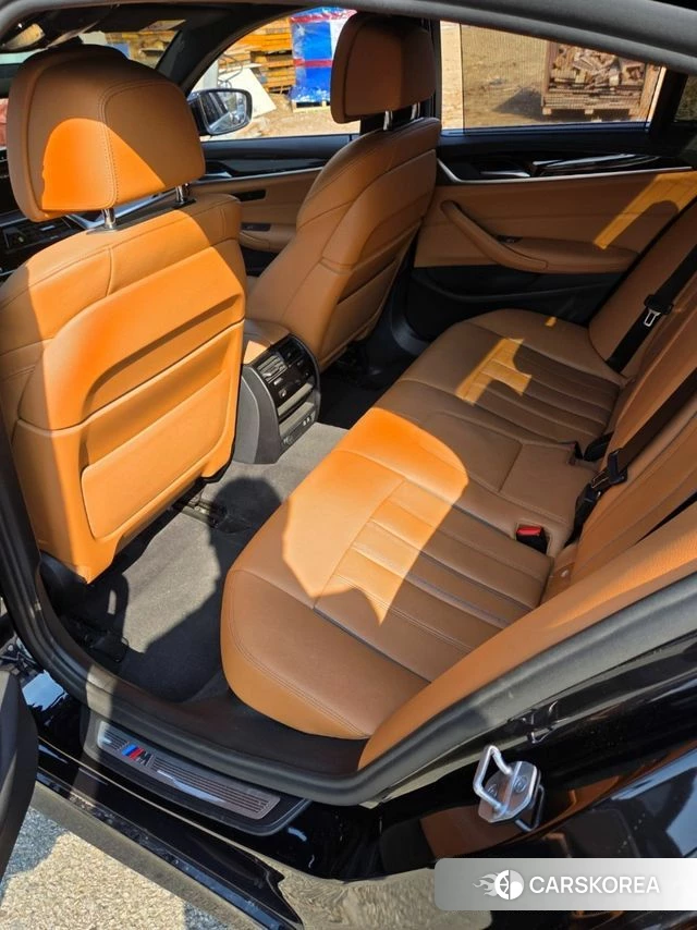 BMW 5 Series (G30) 2021 Черный из Кореи, фото 4