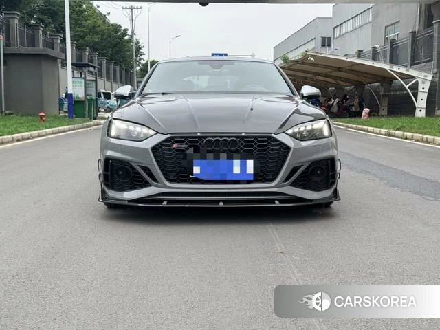 Audi RS 5 2021 Темно-серый из Китая, фото 4