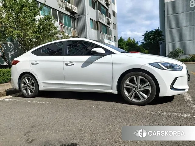 Hyundai Avante AD id 3403210 из Кореи 14