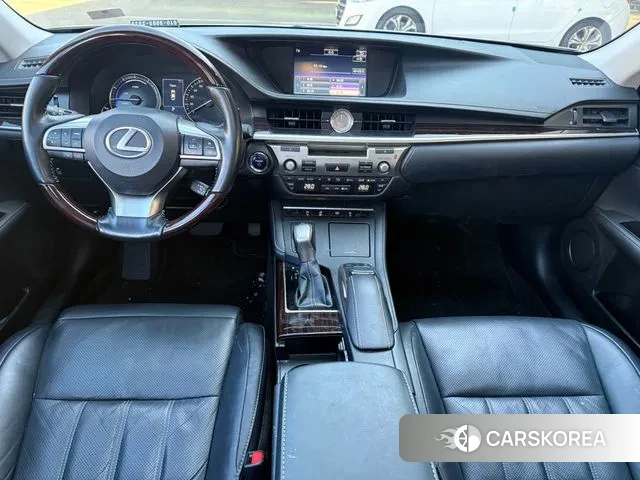 Lexus New ES300h id 3612810 из Кореи 9