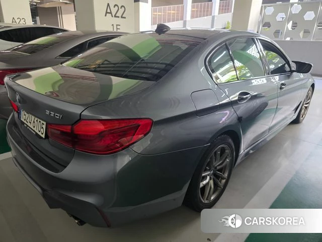 BMW 5 Series (G30) 2018 Синий из Кореи, фото 4