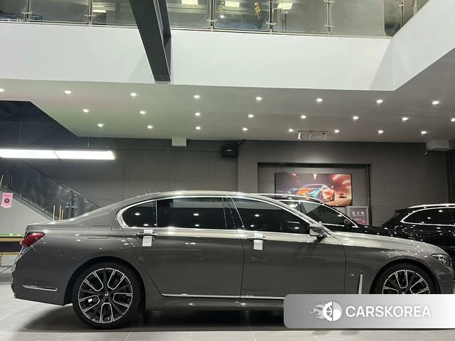 BMW 7 series 2020 Темно-серый из Китая, фото 4