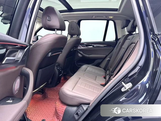 BMW X3 2021 Черный из Китая, фото 4