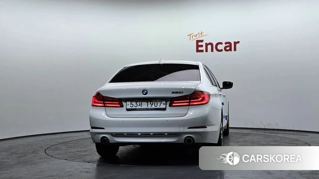 BMW 5 Series (G30) id 3845014 из Кореи 14