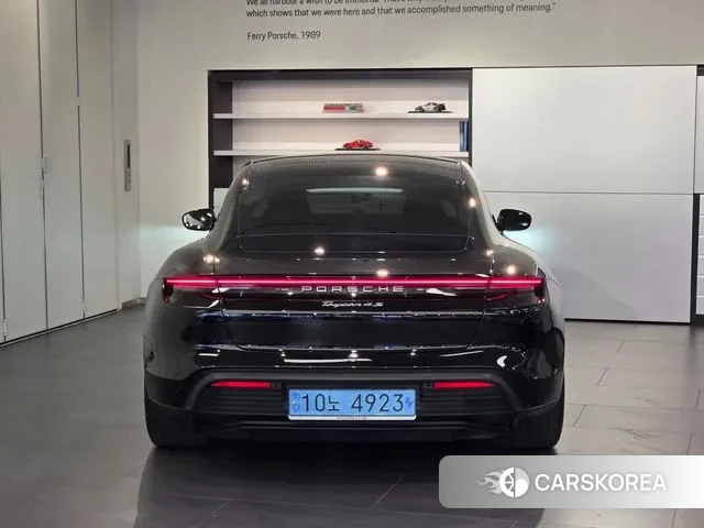 Porsche Taycan 2024 Черный из Кореи, фото 6