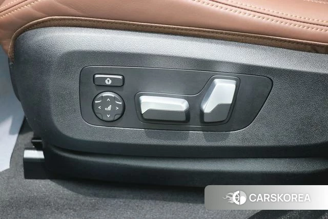 BMW X6 id 4210531 из Китая 27