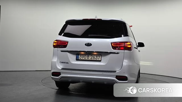 Kia The New Carnival id 4371047 из Кореи 14