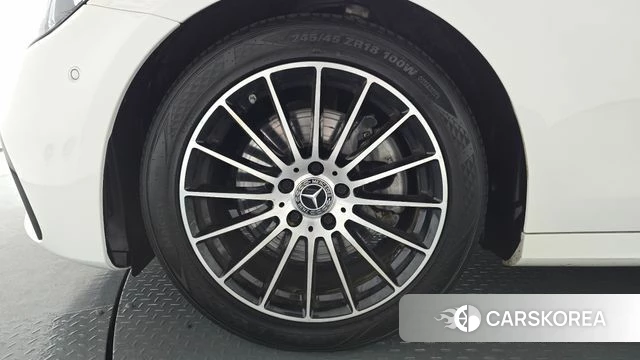 Mercedes-Benz E-Class W213 id 4670351 из Кореи 29
