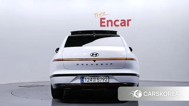 Hyundai Grandeur Hybrid (GN7) id 3410663 из Кореи 14