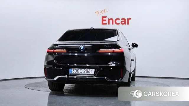 BMW 7 Series (G70) id 3952519 из Кореи 14