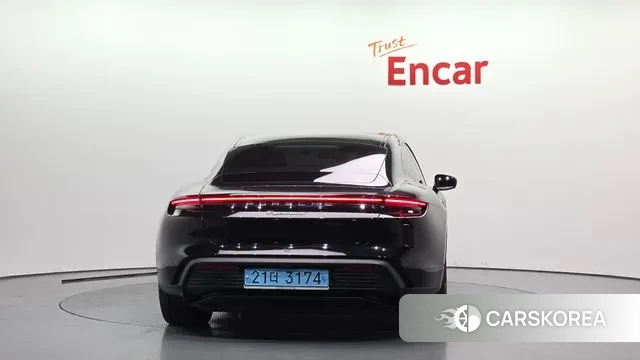 Porsche Taycan id 3388913 из Кореи 14