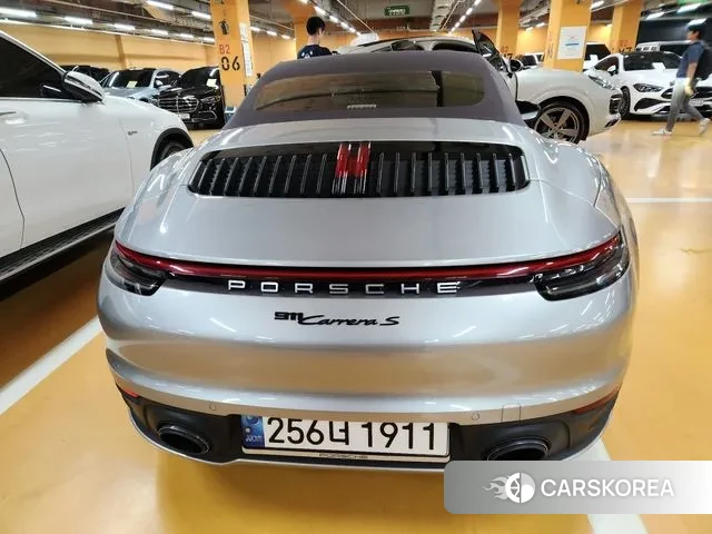 Porsche 911(992) id 3225025 из Кореи 14