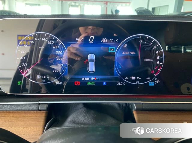 Mercedes-Benz GLE PHEV 2024 Черный из Китая, фото 6