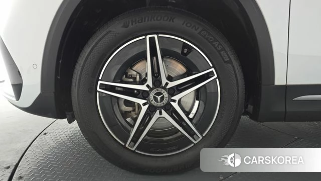 Mercedes-Benz EQA H243 id 4249847 из Кореи 24