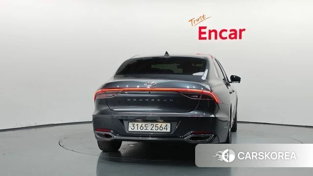Hyundai The New Grandeur IG id 4779638 из Кореи 26