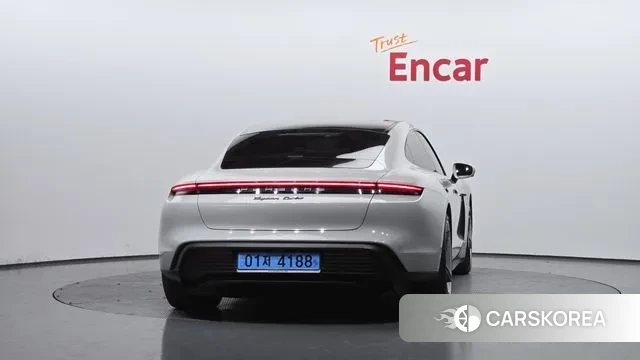 Porsche Taycan id 3577593 из Кореи 14