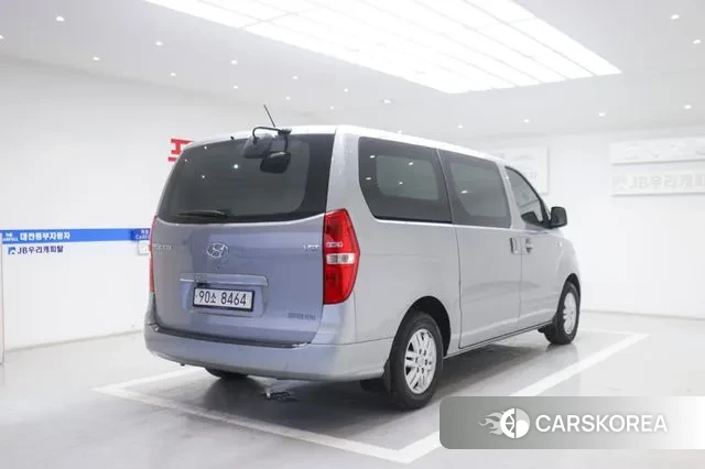 Hyundai The New Grand Starex id 3597907 из Кореи 13