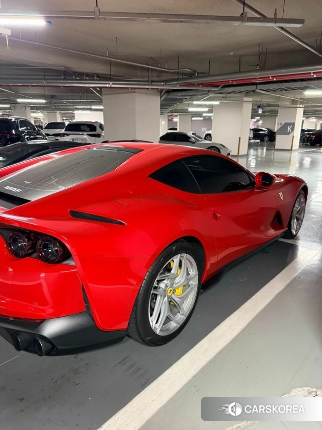 Ferrari 812 Superfast 2020 Красный из Кореи, фото 4