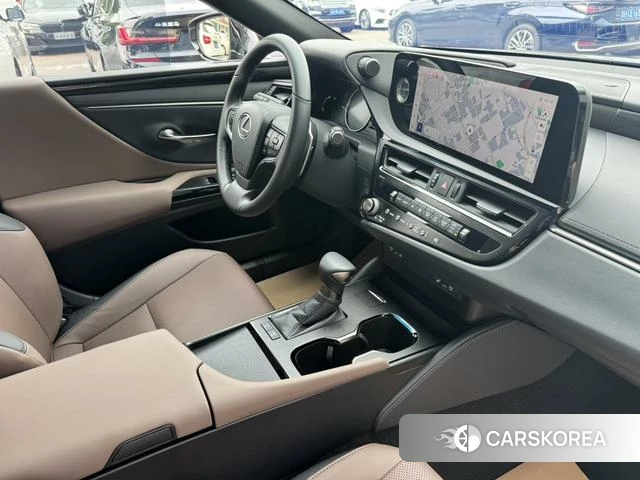 Lexus ES 2024 Черный из Китая, фото 5