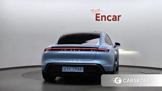 Porsche Taycan id 3225444 из Кореи 14