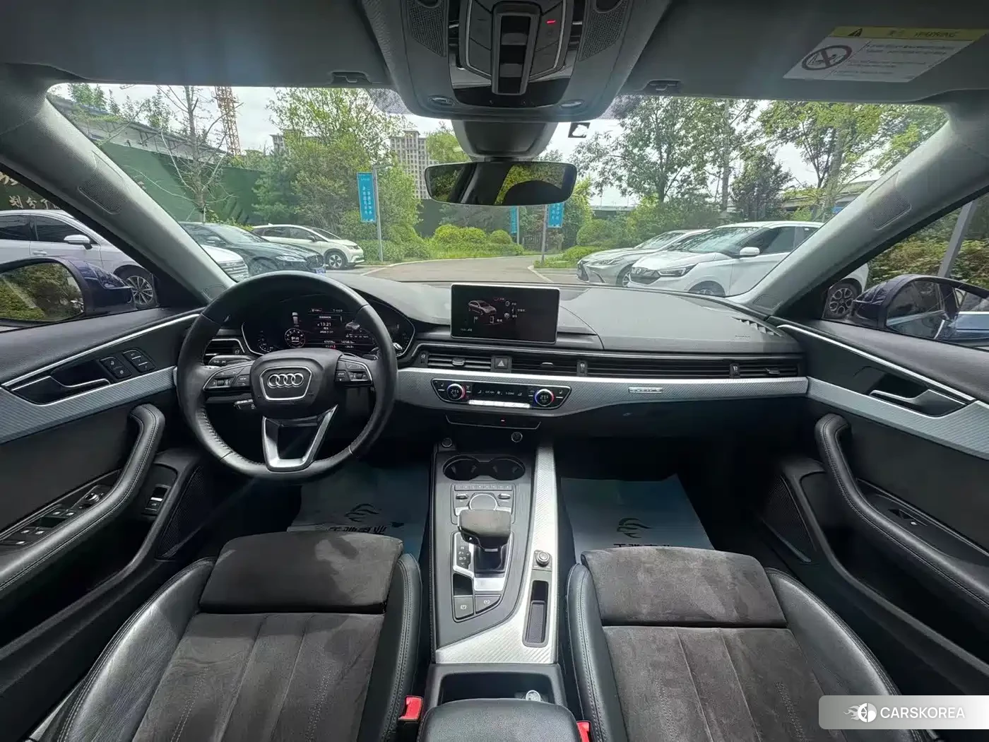 Audi A4L id 4600782 из Китая 11