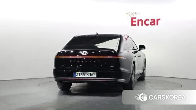 Hyundai Grandeur Hybrid (GN7) id 3610678 из Кореи 14