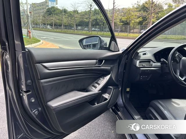 Honda Accord id 4276679 из Китая 19