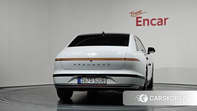 Hyundai Grandeur (GN7) id 3864946 из Кореи 14