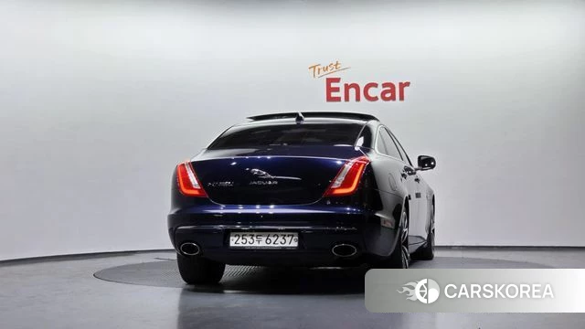 Jaguar All New XJ id 3829132 из Кореи 14
