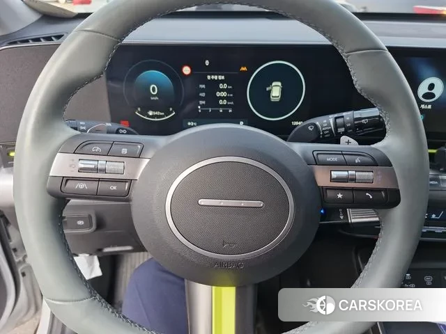 Hyundai Kona (SX2) 2023 Белый из Кореи, фото 4