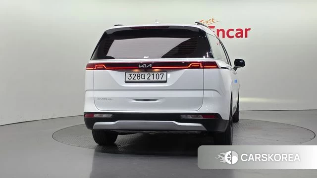 Kia Carnival 4th generation id 4408896 из Кореи 24