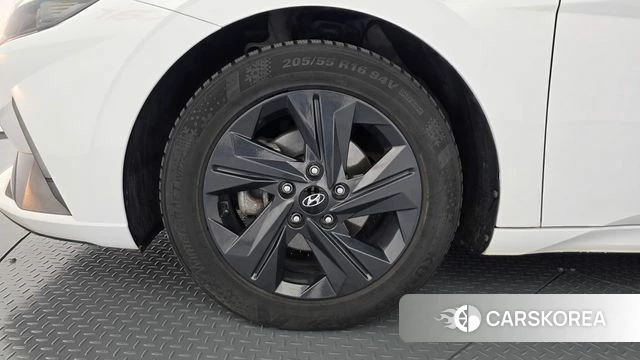 Hyundai Avante Hybrid (CN7) id 3941318 из Кореи 14