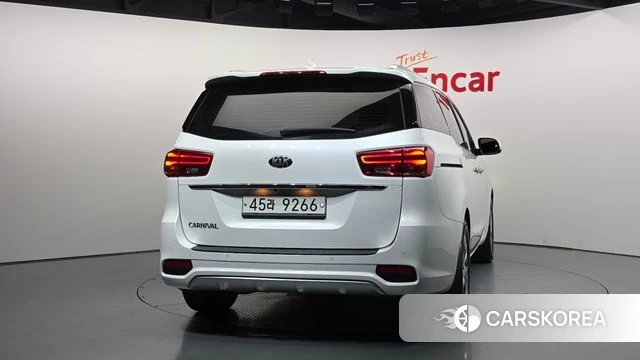 Kia The New Carnival id 4658329 из Кореи 14