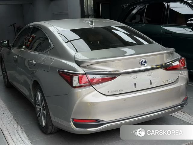 Lexus ES id 4394061 из Китая 11