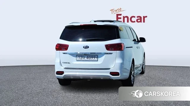 Kia The New Carnival id 2971389 из Кореи 14