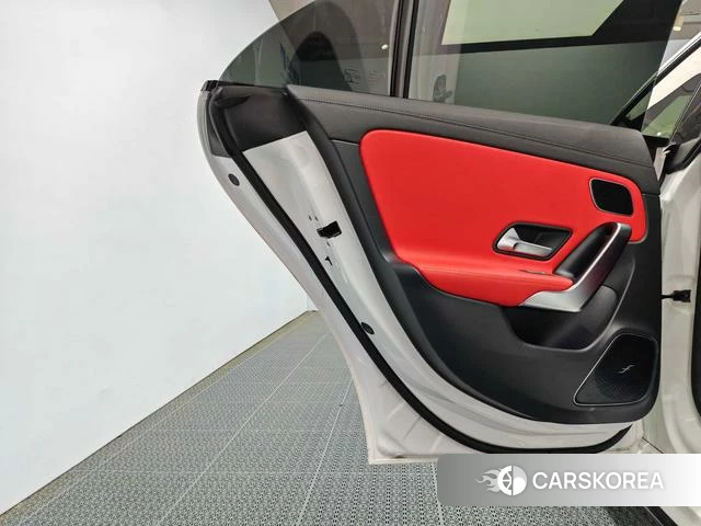 Mercedes-Benz CLA AMG id 4209817 из Китая 15