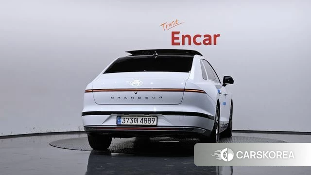 Hyundai Grandeur Hybrid (GN7) id 4928934 из Кореи 14
