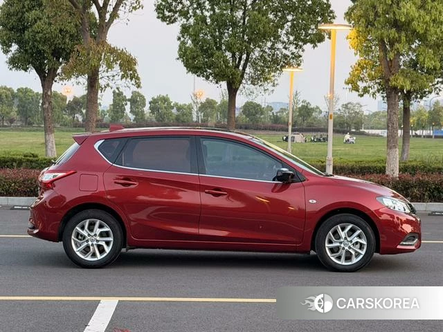 Nissan TIIDA id 4213972 из Китая 15