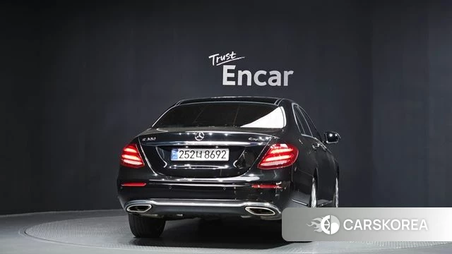 Mercedes-Benz E-Class W213 id 4232856 из Кореи 27